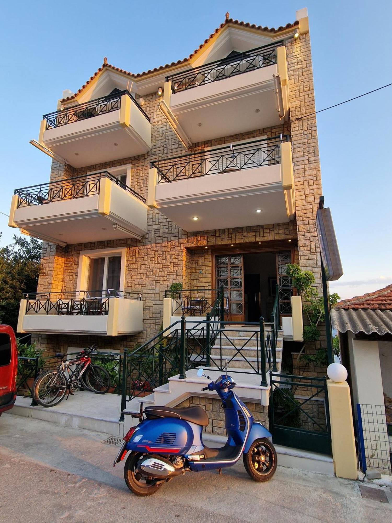 Khrónia Porto Xronia 아파트 호텔 외부 사진